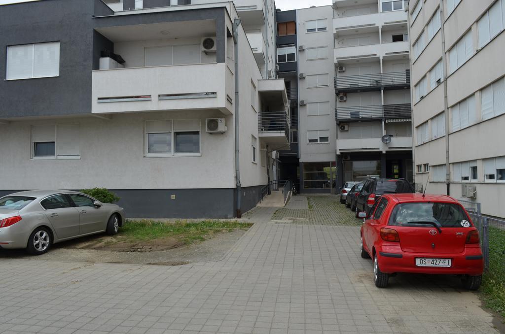 Apartment Viktor Osijek Kamer foto