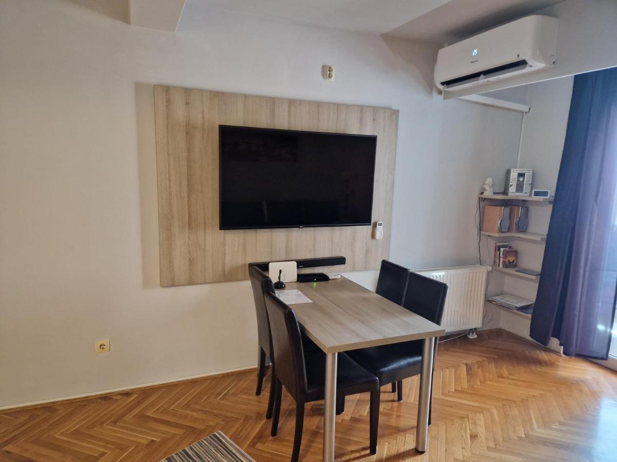 Apartment Viktor Osijek Buitenkant foto
