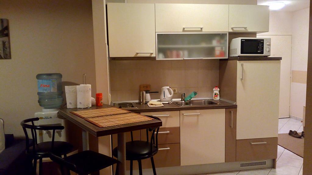 Apartment Viktor Osijek Buitenkant foto